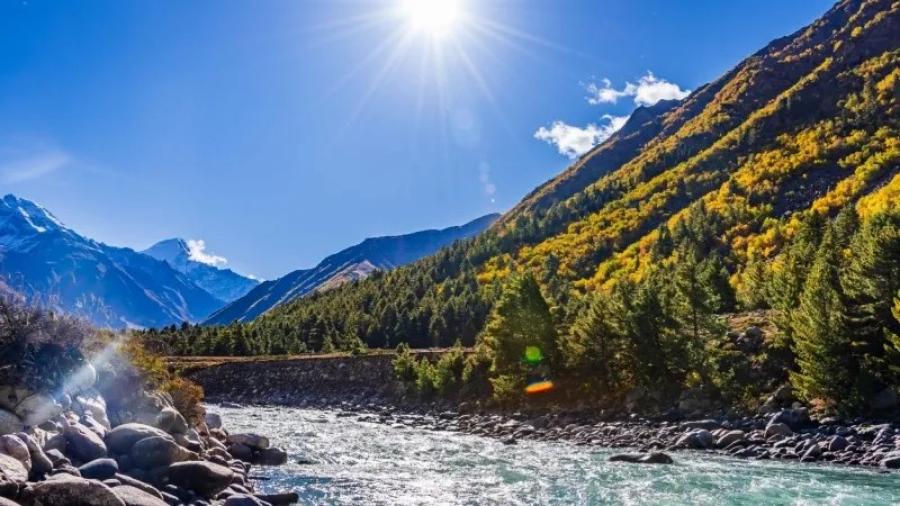 Harsil Valley (~2 km)